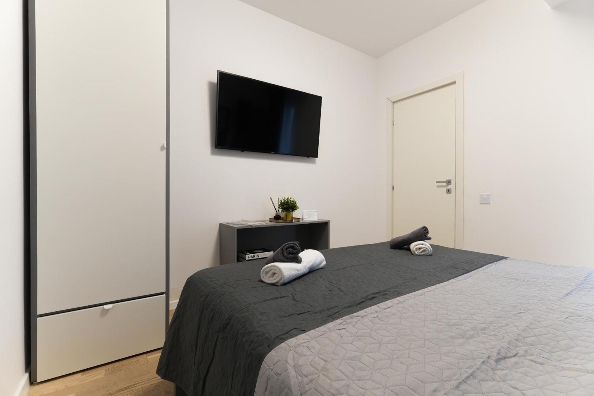 Ana - Cozy & Quiet Apt With Balcony & Garden View Bucarest Exterior foto